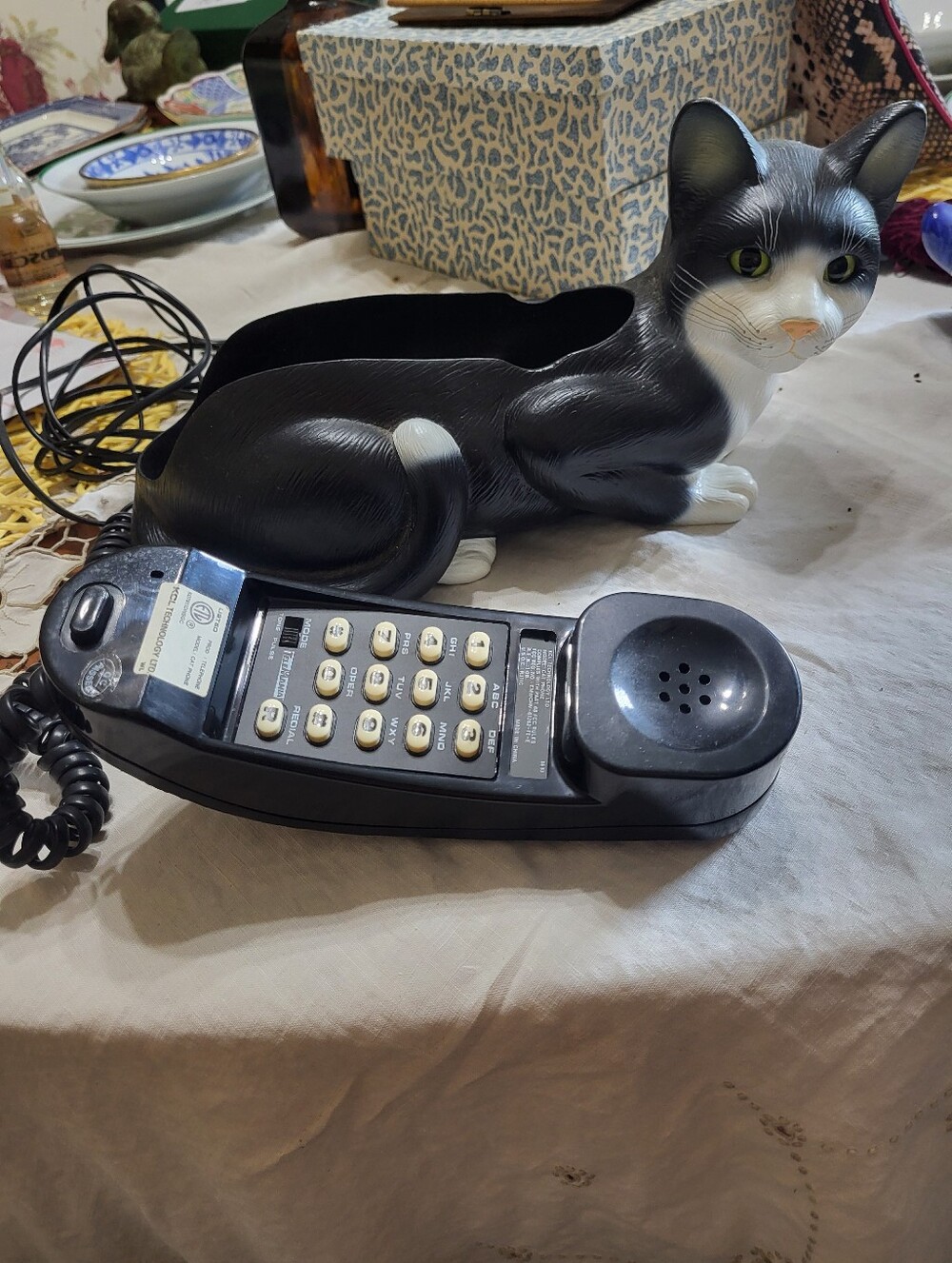 Vintage 1980's Telemania Tuxedo Cat Phone